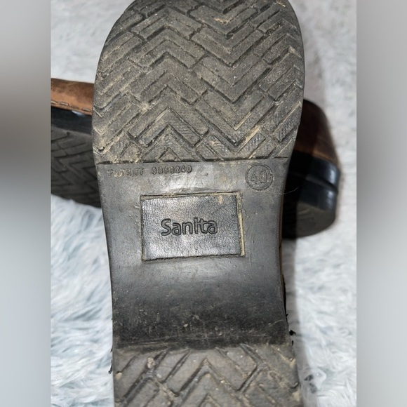 Sanita Professional Oil Size 40 or women’s 9 - Picture 10 of 10